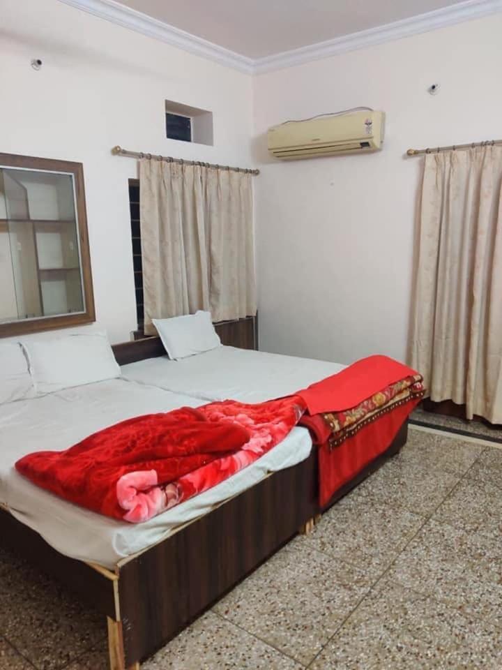 O Couples Friendly 3* Jaipur